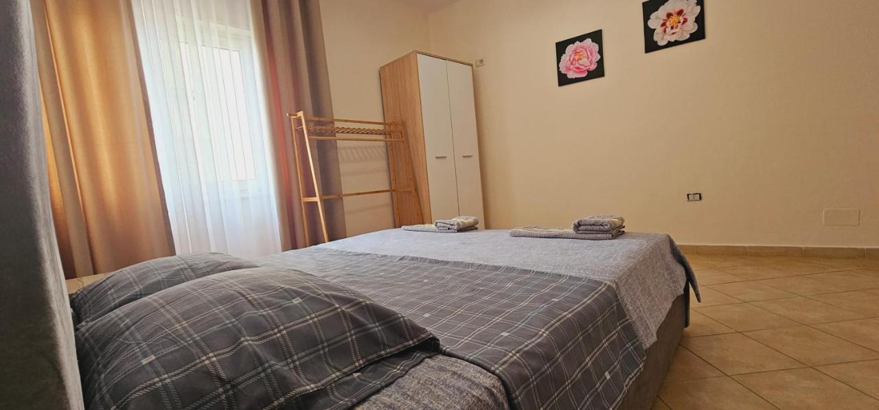 New Bazaar Side Bliss 2 Bed Room Apt With Free Garage Тирана Экстерьер фото