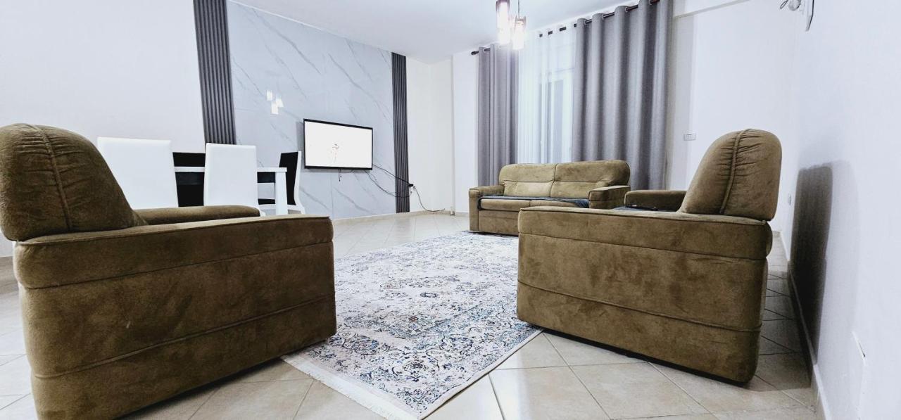 New Bazaar Side Bliss 2 Bed Room Apt With Free Garage Тирана Экстерьер фото