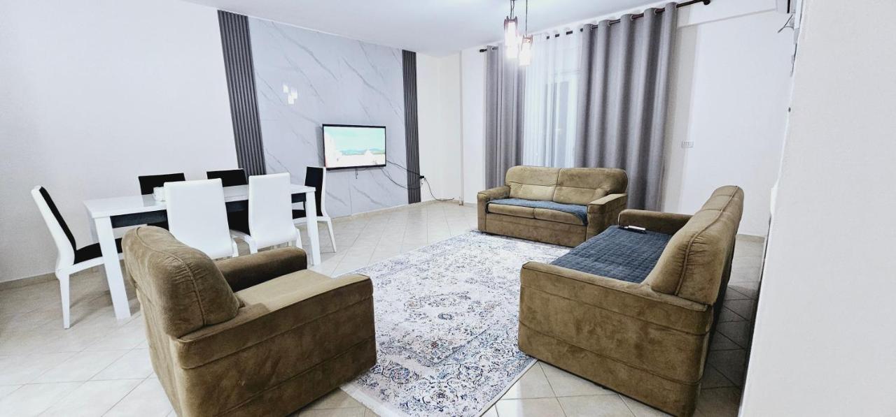 New Bazaar Side Bliss 2 Bed Room Apt With Free Garage Тирана Экстерьер фото